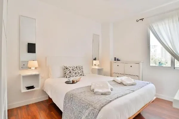 Big Apartment, Close To Train Station Malaga 0*,