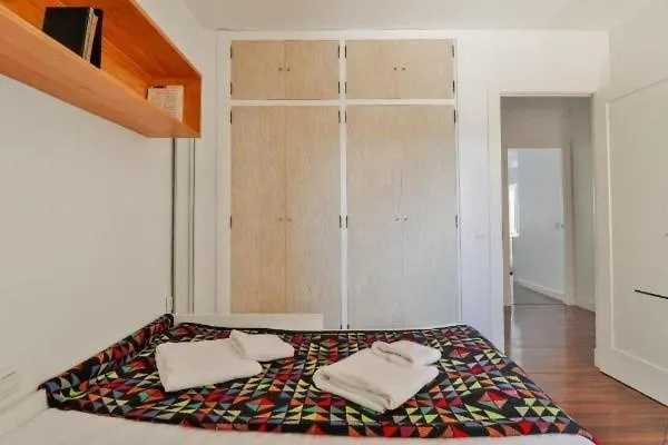 Big Apartment, Close To Train Station Malaga